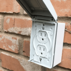 How to Install an Outdoor Plug