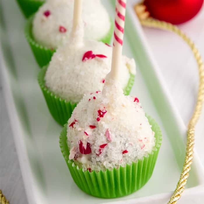 peppermint brownie cake pops sq