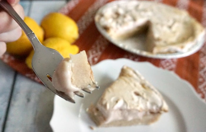 easy recipe for eggless lemon meringue pie feature