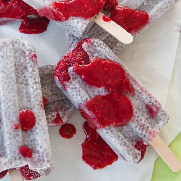 easy recipe for healthy popsicles with fruit and chocolate sq