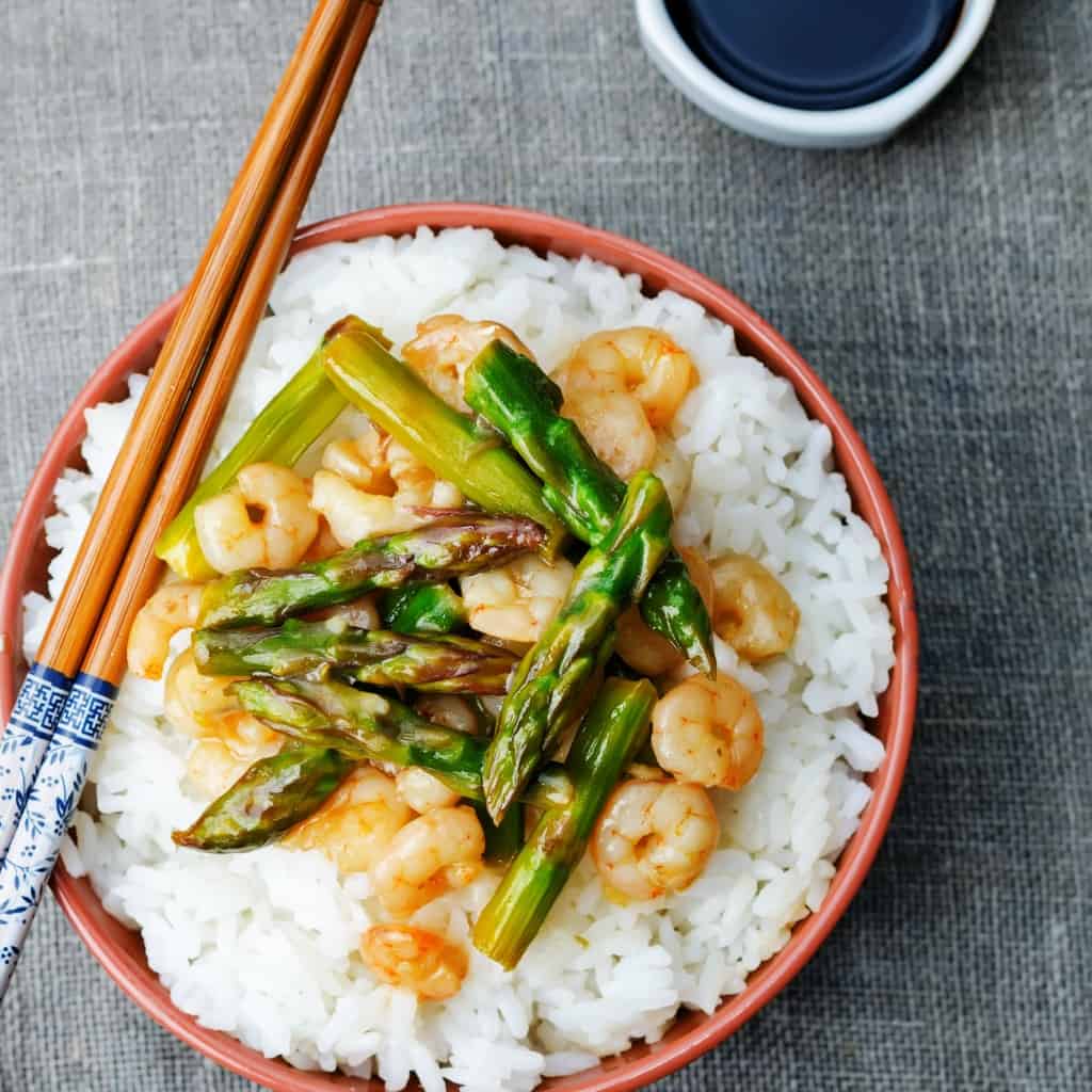 easy gluten-free shrimp and asparagus stir fry