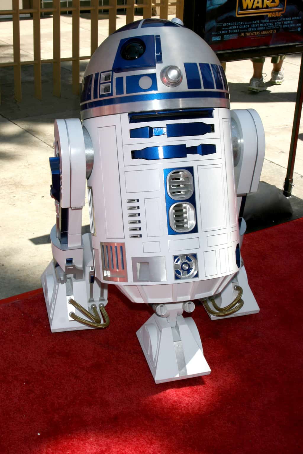 R2D2 "STAR WARS: THE CLONE WARS" Premiere Egyptian Theater Los Angeles, CA August 10, 2008 ©2008 Kathy Hutchins / Hutchins Photo