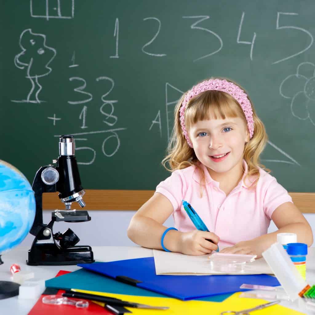 These tips are AMAZING for encouraging our girl's love for science and math!