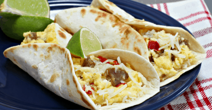 This is the single easiest breakfast taco recipe. It only has 3-ingredients! #breakfasttaco #breakfast #taco #tacos #simplerecipe #simplebreakfastrecipe #easybreakfastrecipe