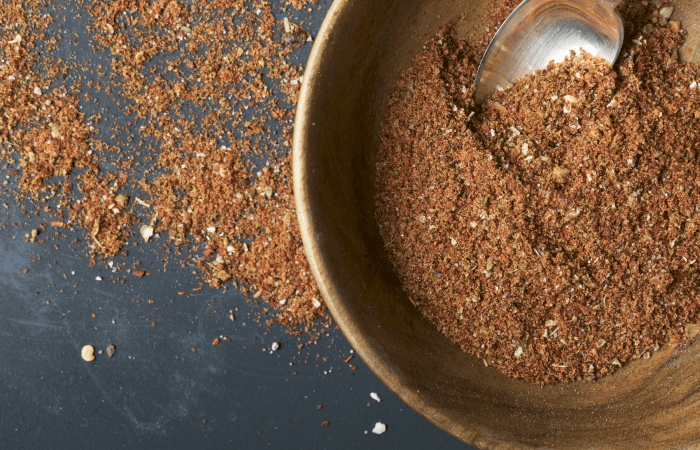 Oh, this homemade taco seasoning is so simple--and makes for a perfect taco every time. #taco #tacorecipe #tacoseasoning #tasty #food #foodporn