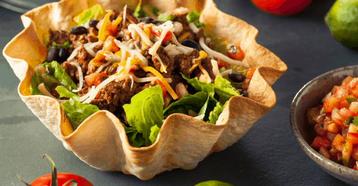 Wow. This is the taco salad of my dreams. Simple, easy and delicious. I can't wait! #taco #tacosalad #texmex #mexican #tasty #recipe #yum