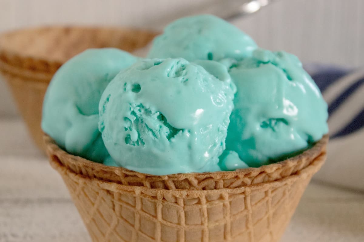 I. Love. Ice. Cream. But I also love Slurpees. So, in an effort to bring my two loves together, I made this amazing Blue Raspberry Ice Cream - No Churn Ice Cream Recipe. Best of both worlds... #nerdymammablog #icecream #nochrunicecream #nochurn #recipe 