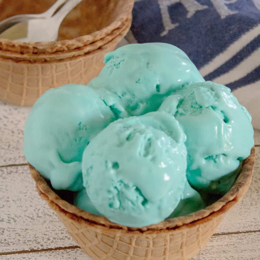 I. Love. Ice. Cream. But I also love Slurpees. So, in an effort to bring my two loves together, I made this amazing Blue Raspberry Ice Cream - No Churn Ice Cream Recipe. Best of both worlds... #nerdymammablog #icecream #nochrunicecream #nochurn #recipe 