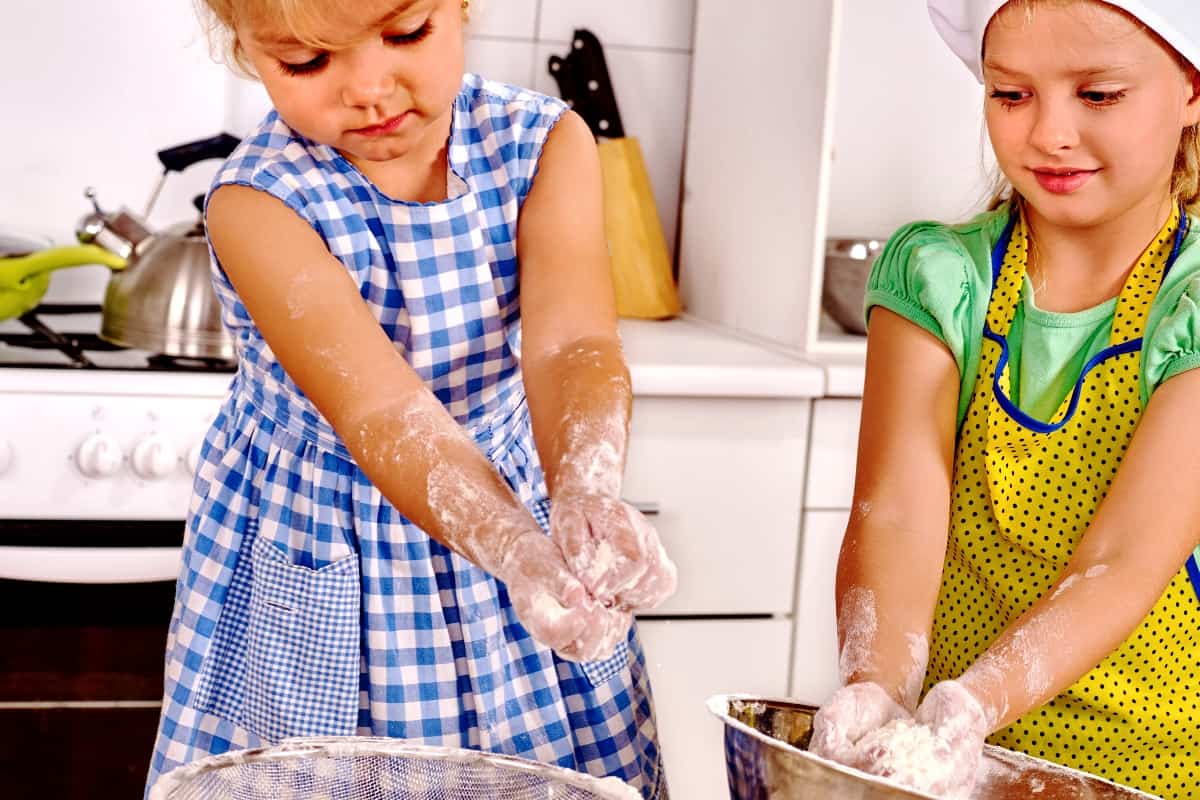 It's a dream of mine to one day walk into a kitchen where my two daughters are cooking--fending for themselves. That way I don't have to. This is my plan for How to Teach Your Kids To Cook based on how my mom taught me. Let's do this. #nerdymammablog #teachkidstocook