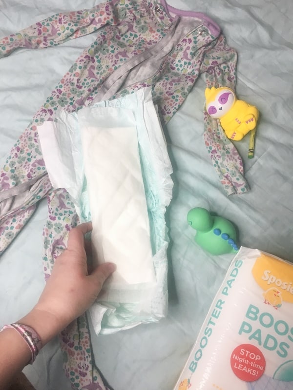 I love these sensible 5 Crazy Hacks to Help Toddlers Sleep Through the Night. SO VERY simple...I can't wait to start trying them! #nerdymammablog #toddlers #SposieMoments