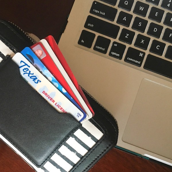 #ad Before getting a policy, there are 3 Major Mistakes People Make with Identity Theft Protection that we all need to correct. #nerdymammablog #identitytheft