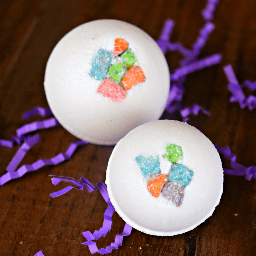 There's nothing better than sinking into a big, hot bath with the sweet, soft scent of marshmallows swirling around you. These Marshmallow Bath Bombs soooo do it for me. #nerdymammablog #bathbomb #bath #marshmallow