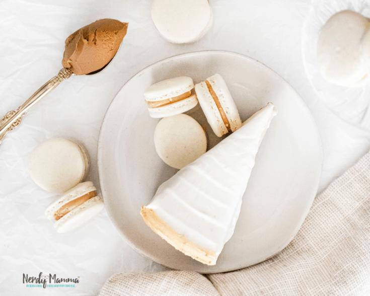 Cookie Butter Macarons