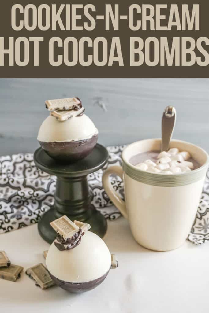Cookies and Cream Hot Cocoa Bomb Recipe + VIDEO - Nerdy Mamma
